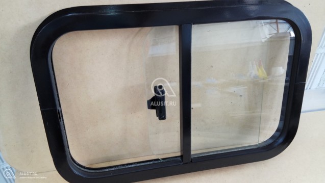 Прямоугольное окно со сдвижным стеклом